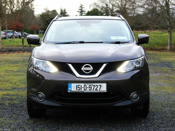 Nissan Qashqai Hatchback, Petrol, 2015, Brown