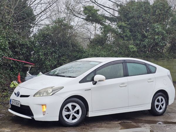Toyota Prius Hatchback, Petrol Hybrid, 2013, White