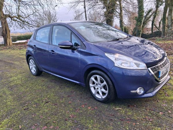 Peugeot 208 Hatchback, Petrol, 2014, Blue