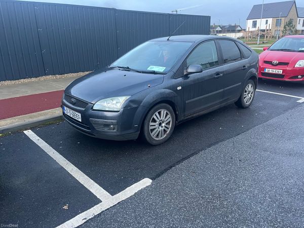 Ford Focus Hatchback, Petrol, 2007, Grey