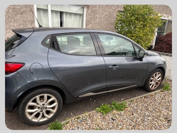 Renault Clio Hatchback, Petrol, 2018, Grey