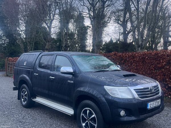 Toyota Hilux Crew Cab, Diesel, 2012, Black