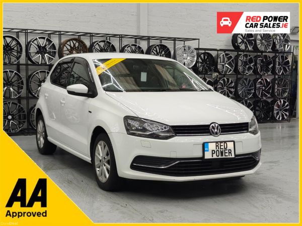 Volkswagen Polo Hatchback, Petrol, 2015, White
