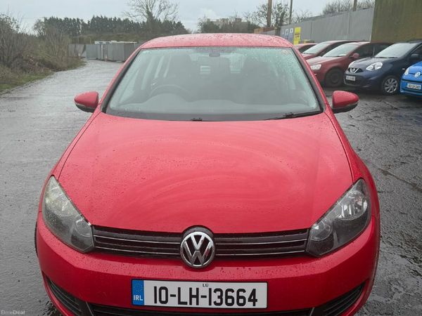 Volkswagen Golf Hatchback, Petrol, 2010, Red