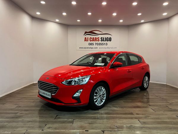 Ford Focus Hatchback, Diesel, 2018, Red