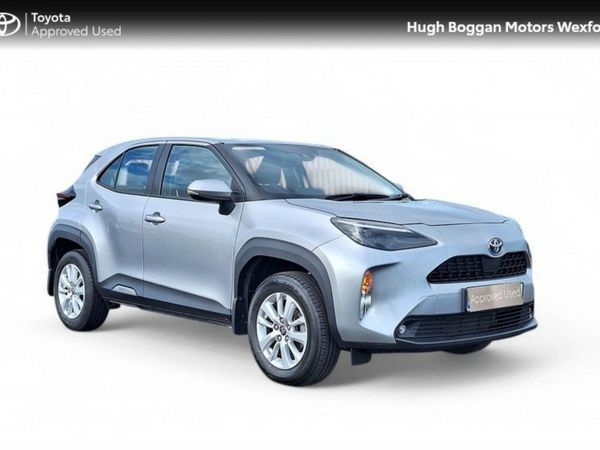 Toyota Yaris Cross Hatchback, Petrol Hybrid, 2024, Silver