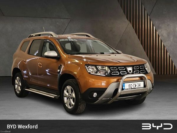 Dacia Duster SUV, Petrol, 2019, Orange
