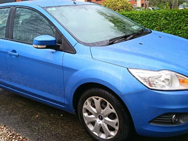 Ford Focus Hatchback, Petrol, 2009, Blue