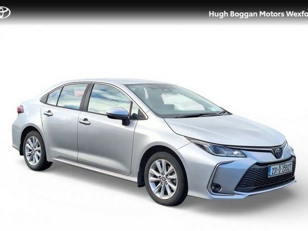 Toyota Corolla Saloon, Petrol Hybrid, 2023, Silver