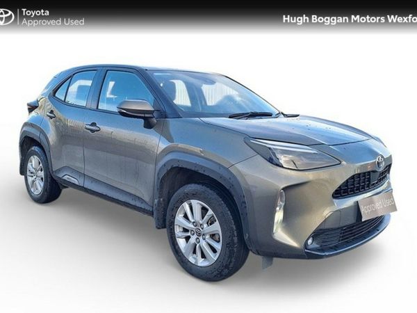 Toyota Yaris Cross Hatchback, Petrol Hybrid, 2023, Green