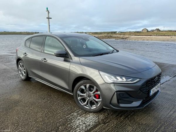 Ford Focus Hatchback, Petrol, 2024, Grey