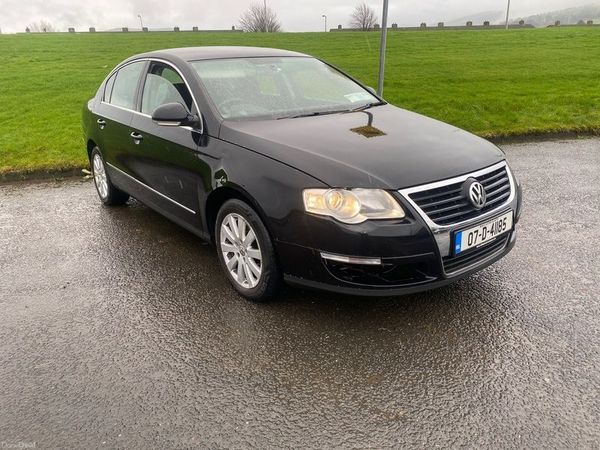 Volkswagen Passat Saloon, Petrol, 2007, Black