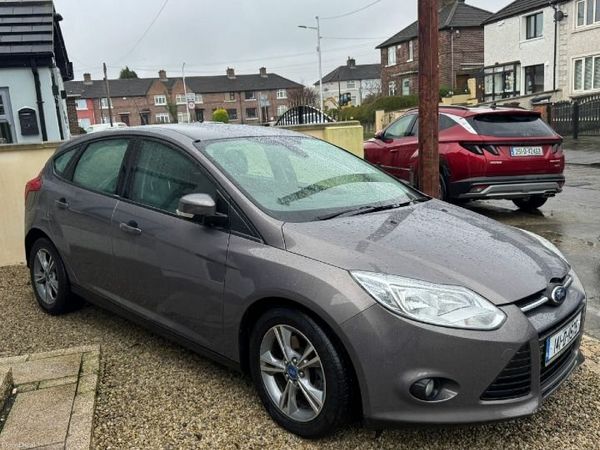 Ford Focus Hatchback, Diesel, 2014, Brown