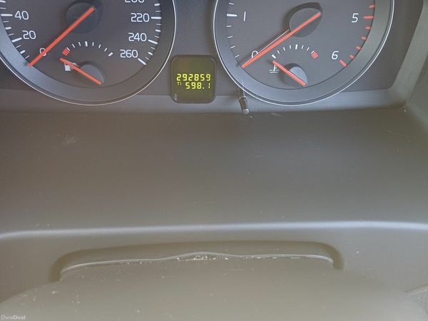 Volvo S40 Saloon, Diesel, 2010, Black