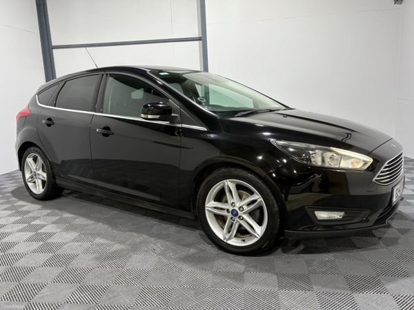 Ford Focus Hatchback, Diesel, 2016, Black