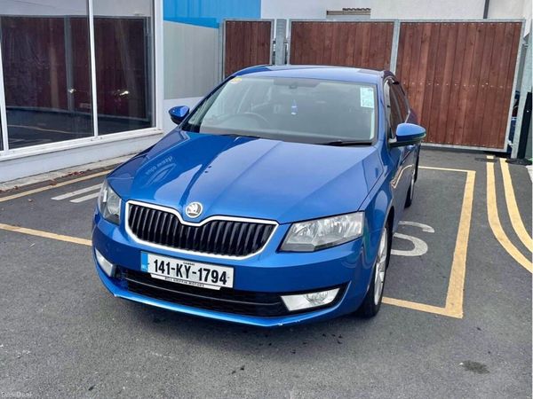 Skoda Octavia Saloon, Diesel, 2014, Blue