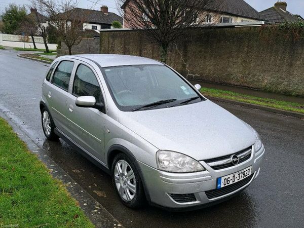 Opel Corsa Hatchback, Petrol, 2006, Silver