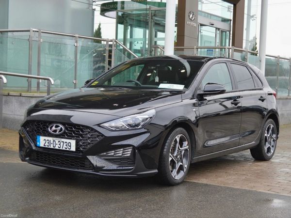 Hyundai i30 Hatchback, Petrol, 2023, Black