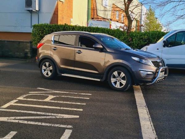 Kia Sportage SUV, Diesel, 2011, Brown