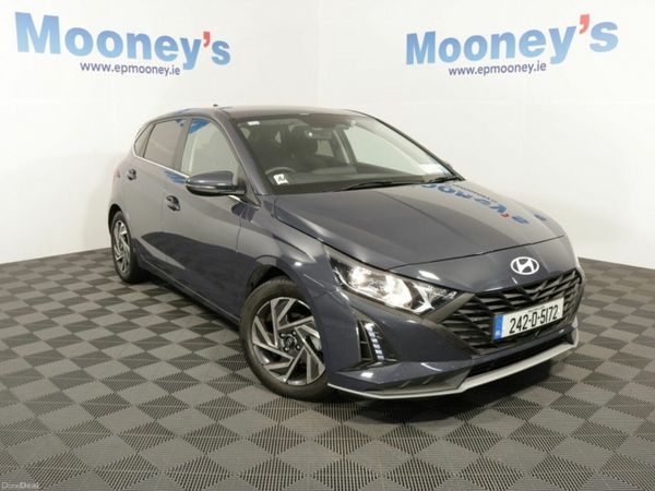Hyundai i20 Hatchback, Petrol, 2024, Grey
