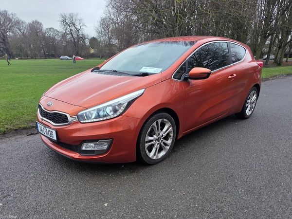 Kia Ceed Hatchback, Diesel, 2014, Orange