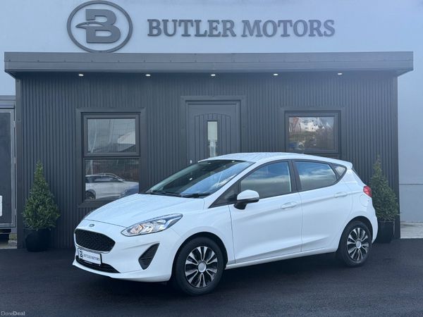 Ford Fiesta Hatchback, Petrol, 2018, White