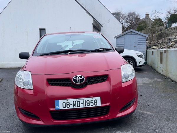 Toyota Auris Hatchback, Diesel, 2008, Red
