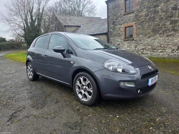Fiat Punto MPV, Petrol, 2018, Grey