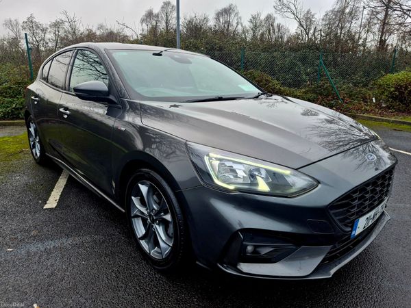 Ford Focus Hatchback, Diesel, 2021, Grey