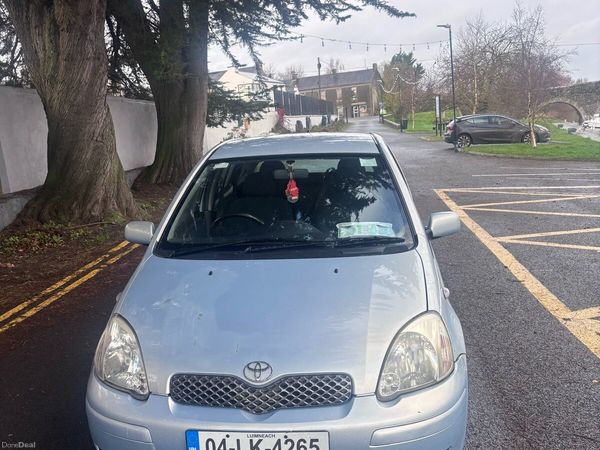 Toyota Yaris Hatchback, Petrol, 2004, Blue