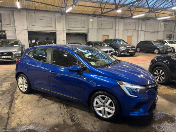 Renault Clio Hatchback, Petrol, 2022, Blue