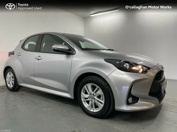 Toyota Yaris Hatchback, Petrol Hybrid, 2023, Grey