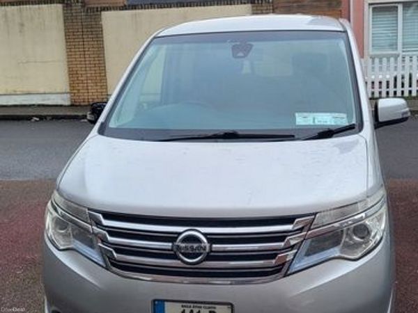 Nissan Serena MPV, Petrol Hybrid, 2014, Silver