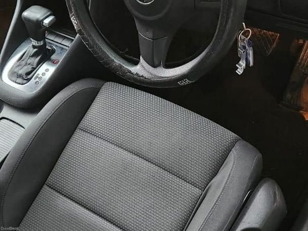 Volkswagen Golf Hatchback, Diesel, 2010, Silver