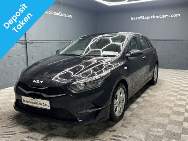 Kia Ceed Hatchback, Diesel Hybrid, 2023, Black
