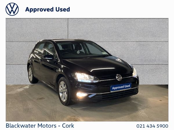 Volkswagen Golf Estate, Petrol, 2018, Black