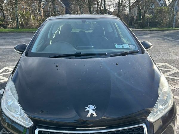 Peugeot 208 Hatchback, Petrol, 2013, Black