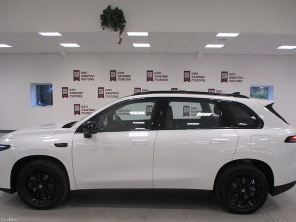 Leapmotor C10 SUV, Petrol Plug-in Hybrid, 2026, Green