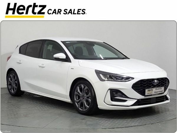 Ford Focus Hatchback, Diesel, 2023, White