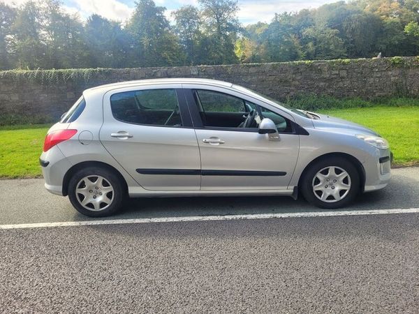 Peugeot 308 Hatchback, Diesel, 2011, Silver