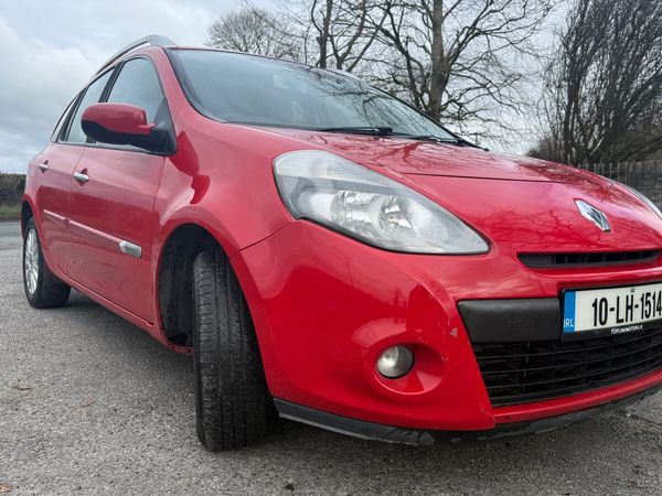 Renault Clio Hatchback, Diesel, 2010, Red