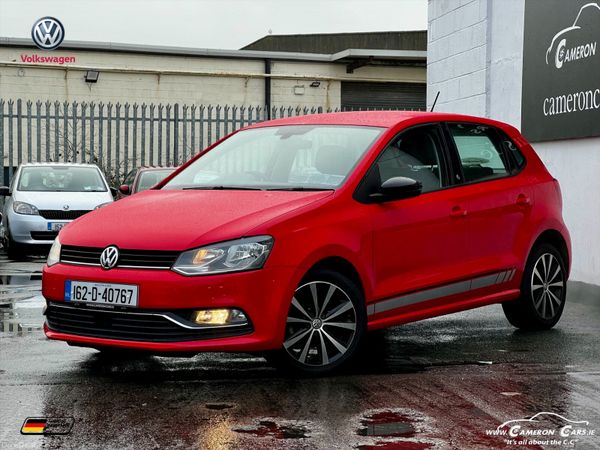 Volkswagen Polo Hatchback, Petrol, 2016, Red