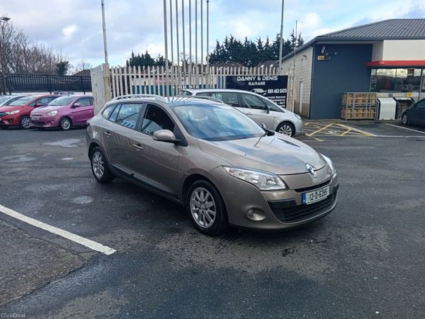Renault Megane Estate, Diesel, 2012, Gold