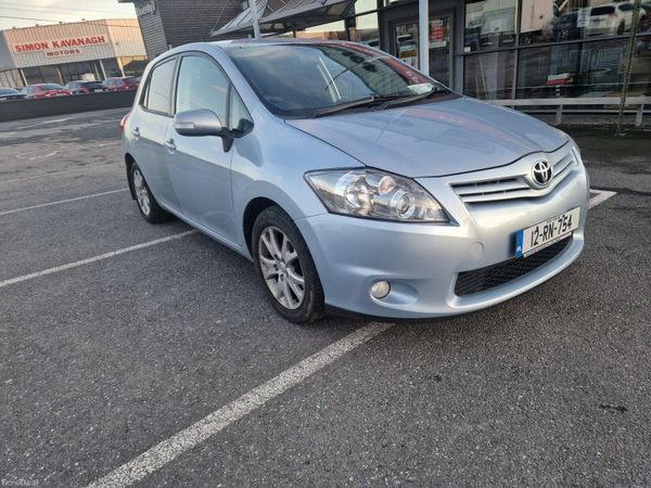 Toyota Auris Hatchback, Diesel, 2012, Blue