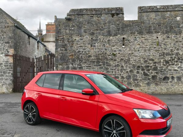 Skoda Fabia Hatchback, Petrol, 2017, Red