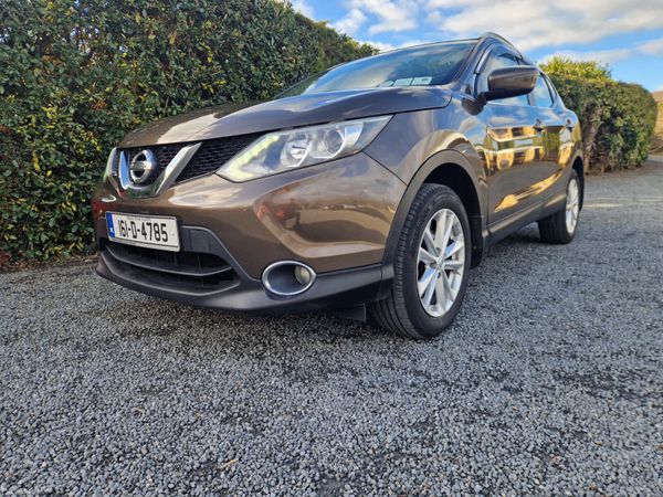 Nissan Qashqai Hatchback, Petrol, 2016, Brown