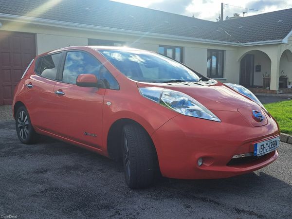 Nissan Leaf Hatchback, Electric, 2015, Red