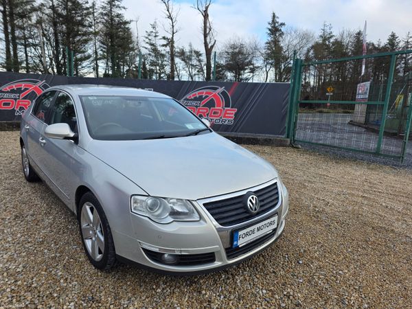 Volkswagen Passat Saloon, Diesel, 2010, Silver