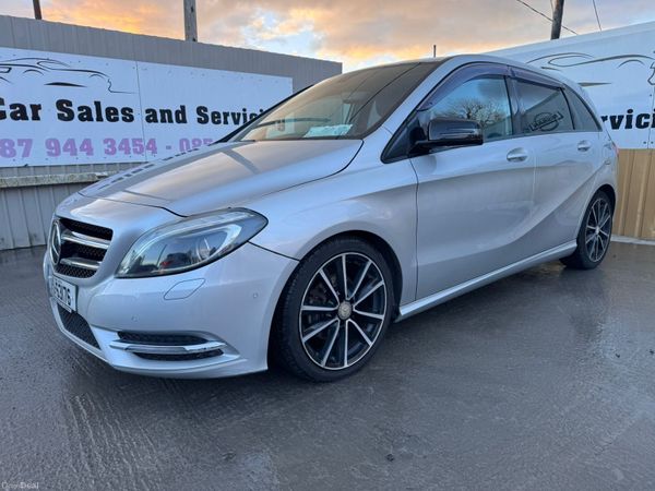 Mercedes-Benz B-Class MPV, Petrol, 2012, Silver