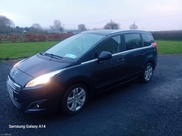 Peugeot 5008 MPV, Diesel, 2015, Blue